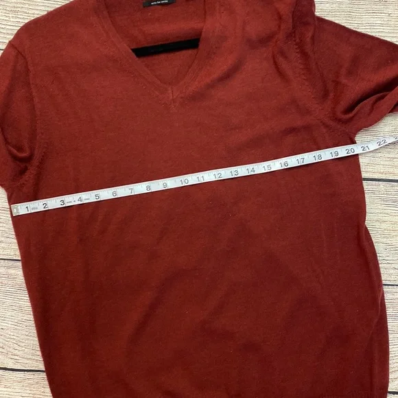 Calvin Klein extra fine 100% Murano wool V-neck lightweight sweater sz M - Picture 4 of 4